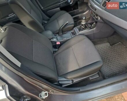 Міцубісі Lancer 2011 у Харкові на Automoto.ua Сірий Міцубісі Lancer, об'ємом двигуна 1.5 л та пробігом 190 тис. км за 6500 $, фото 14 на Automoto.ua