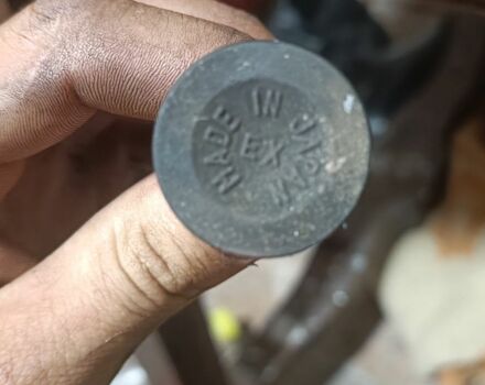 Серый Мицубиси Лансер, объемом двигателя 1.5 л и пробегом 450 тыс. км за 550 $, фото 7 на Automoto.ua