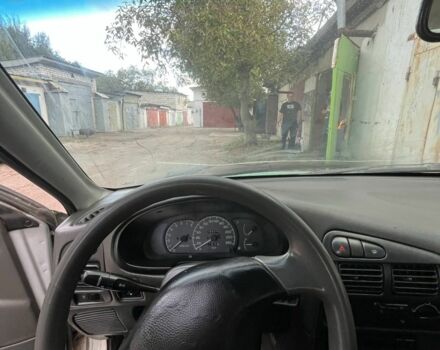 Сірий Міцубісі Lancer, об'ємом двигуна 1.3 л та пробігом 184 тис. км за 1000 $, фото 4 на Automoto.ua