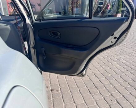 Сірий Міцубісі Lancer, об'ємом двигуна 1.3 л та пробігом 331 тис. км за 800 $, фото 9 на Automoto.ua