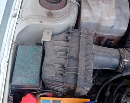 Сірий Міцубісі Lancer, об'ємом двигуна 1.3 л та пробігом 1 тис. км за 2000 $, фото 2 на Automoto.ua