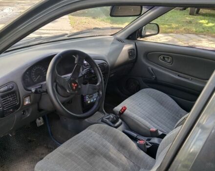 Серый Мицубиси Лансер, объемом двигателя 0 л и пробегом 111 тыс. км за 57000 $, фото 3 на Automoto.ua