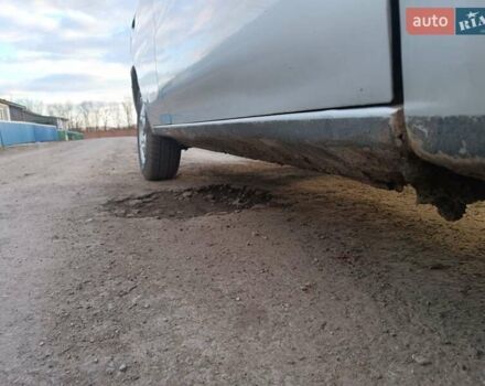 Серый Мицубиси Лансер, объемом двигателя 1.3 л и пробегом 390 тыс. км за 1800 $, фото 46 на Automoto.ua