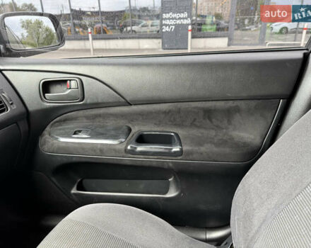 Сірий Міцубісі Lancer, об'ємом двигуна 1.6 л та пробігом 272 тис. км за 5100 $, фото 11 на Automoto.ua