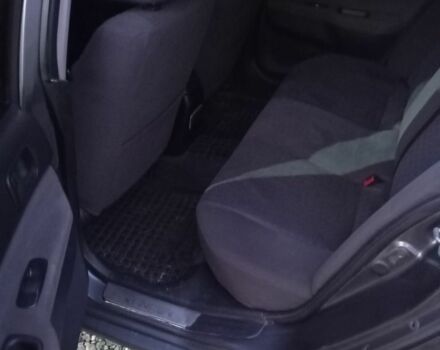 Мицубиси Лансер 2004 в Черкассах на Automoto.ua Серый Мицубиси Лансер, объемом двигателя 1.6 л и пробегом 313 тыс. км за 4800 $, фото 4 на Automoto.ua