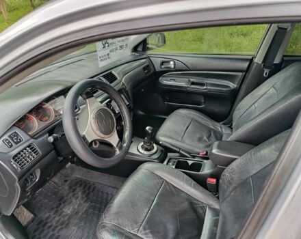 Сірий Міцубісі Lancer, об'ємом двигуна 2 л та пробігом 240 тис. км за 3500 $, фото 6 на Automoto.ua