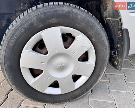 Сірий Міцубісі Lancer, об'ємом двигуна 1.3 л та пробігом 450 тис. км за 2650 $, фото 19 на Automoto.ua