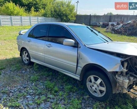 Мицубиси Лансер 2004 в Черкассах на Automoto.ua Серый Мицубиси Лансер, объемом двигателя 1.6 л и пробегом 290 тыс. км за 1600 $, фото 3 на Automoto.ua