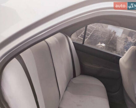 Серый Мицубиси Лансер, объемом двигателя 1.3 л и пробегом 450 тыс. км за 3500 $, фото 8 на Automoto.ua