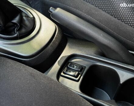 Мицубиси Лансер 2005 в Киеве на Automoto.ua Серый Мицубиси Лансер, объемом двигателя 1.6 л и пробегом 196 тыс. км за 4490 $, фото 17 на Automoto.ua