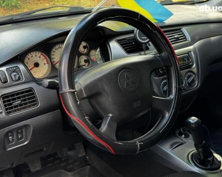 Мицубиси Лансер 2005 в Киеве на Automoto.ua Серый Мицубиси Лансер, объемом двигателя 1.6 л и пробегом 196 тыс. км за 4490 $, фото 13 на Automoto.ua