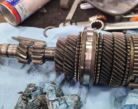 Сірий Міцубісі Lancer, об'ємом двигуна 1.58 л та пробігом 250 тис. км за 5000 $, фото 15 на Automoto.ua