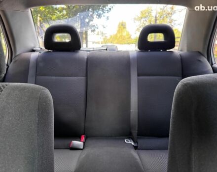 Мицубиси Лансер 2005 в Киеве на Automoto.ua Серый Мицубиси Лансер, объемом двигателя 1.6 л и пробегом 196 тыс. км за 4490 $, фото 20 на Automoto.ua