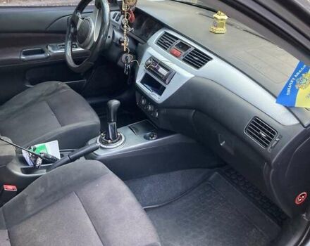 Сірий Міцубісі Lancer, об'ємом двигуна 2 л та пробігом 300 тис. км за 4300 $, фото 4 на Automoto.ua