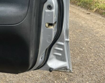 Міцубісі Lancer 2005 у Чернівцях на Automoto.ua Сірий Міцубісі Lancer, об'ємом двигуна 1.6 л та пробігом 319 тис. км за 2450 $, фото 3 на Automoto.ua