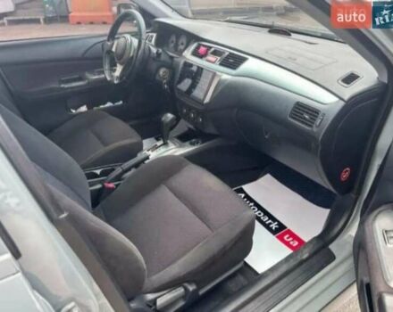 Сірий Міцубісі Lancer, об'ємом двигуна 2 л та пробігом 263 тис. км за 4300 $, фото 12 на Automoto.ua