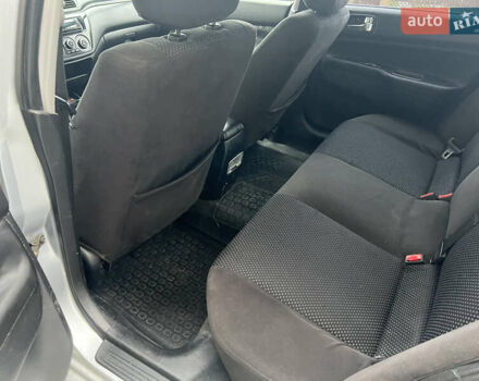 Серый Мицубиси Лансер, объемом двигателя 1.58 л и пробегом 333 тыс. км за 2800 $, фото 13 на Automoto.ua