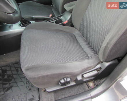 Серый Мицубиси Лансер, объемом двигателя 1.58 л и пробегом 300 тыс. км за 3600 $, фото 7 на Automoto.ua