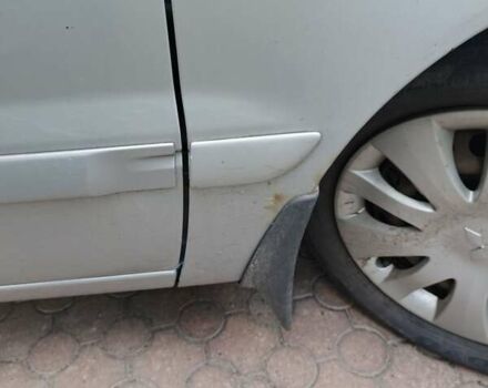 Сірий Міцубісі Lancer, об'ємом двигуна 0 л та пробігом 270 тис. км за 4950 $, фото 3 на Automoto.ua