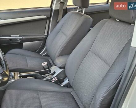 Серый Мицубиси Лансер, объемом двигателя 2 л и пробегом 282 тыс. км за 5450 $, фото 47 на Automoto.ua