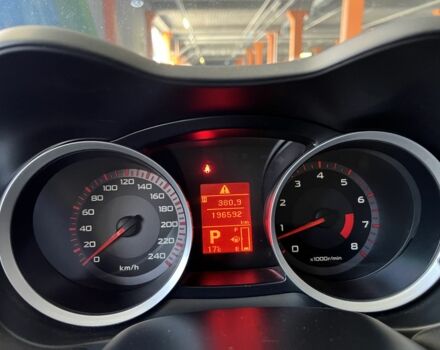 Сірий Міцубісі Lancer, об'ємом двигуна 2 л та пробігом 197 тис. км за 6200 $, фото 4 на Automoto.ua