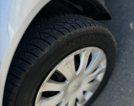 Серый Мицубиси Лансер, объемом двигателя 1.58 л и пробегом 261 тыс. км за 4500 $, фото 9 на Automoto.ua