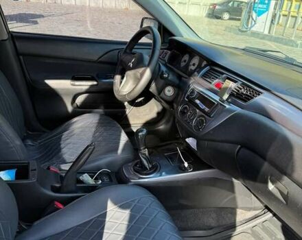 Мицубиси Лансер 2007 в Днепре (Днепропетровске) на Automoto.ua Серый Мицубиси Лансер, объемом двигателя 1.6 л и пробегом 220 тыс. км за 3500 $, фото 1 на Automoto.ua