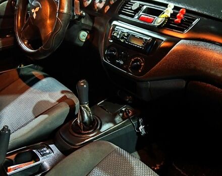 Сірий Міцубісі Lancer, об'ємом двигуна 1.6 л та пробігом 244 тис. км за 3900 $, фото 4 на Automoto.ua