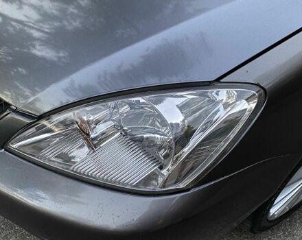 Серый Мицубиси Лансер, объемом двигателя 1.6 л и пробегом 250 тыс. км за 3999 $, фото 13 на Automoto.ua