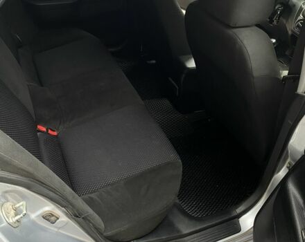 Серый Мицубиси Лансер, объемом двигателя 1.6 л и пробегом 380 тыс. км за 4000 $, фото 6 на Automoto.ua