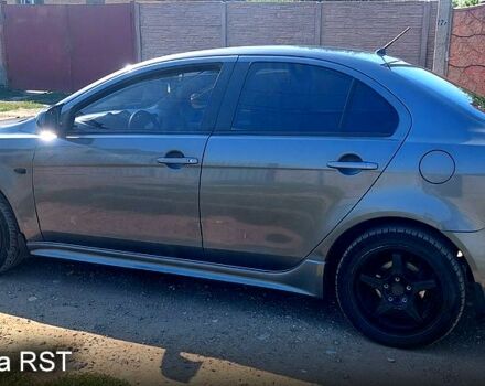 Серый Мицубиси Лансер, объемом двигателя 2 л и пробегом 0 тыс. км за 5500 $, фото 2 на Automoto.ua