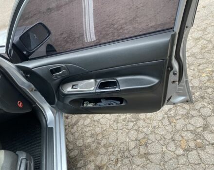 Серый Мицубиси Лансер, объемом двигателя 1.6 л и пробегом 380 тыс. км за 4000 $, фото 7 на Automoto.ua