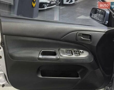 Серый Мицубиси Лансер, объемом двигателя 1.58 л и пробегом 271 тыс. км за 4200 $, фото 29 на Automoto.ua