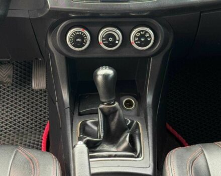 Серый Мицубиси Лансер, объемом двигателя 2 л и пробегом 207 тыс. км за 5800 $, фото 18 на Automoto.ua