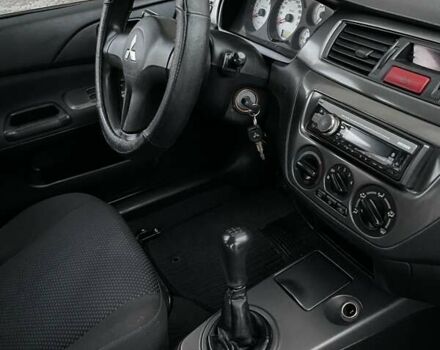 Сірий Міцубісі Lancer, об'ємом двигуна 1.6 л та пробігом 330 тис. км за 3500 $, фото 4 на Automoto.ua