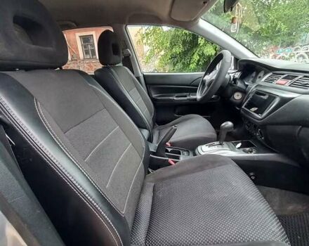 Сірий Міцубісі Lancer, об'ємом двигуна 1.58 л та пробігом 416 тис. км за 3100 $, фото 10 на Automoto.ua