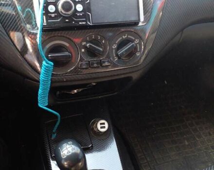 Серый Мицубиси Лансер, объемом двигателя 1.6 л и пробегом 210 тыс. км за 3500 $, фото 11 на Automoto.ua