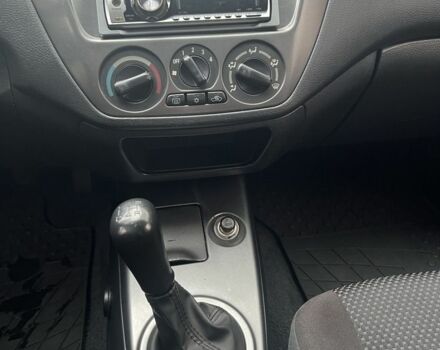 Серый Мицубиси Лансер, объемом двигателя 1.6 л и пробегом 272 тыс. км за 4500 $, фото 13 на Automoto.ua