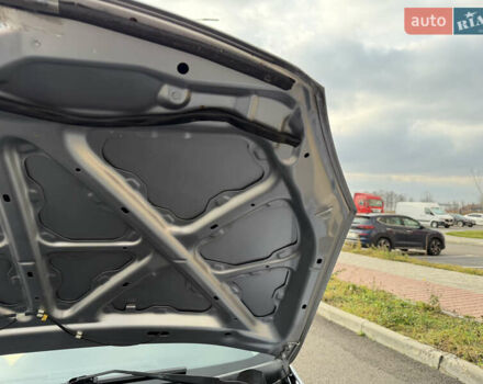 Серый Мицубиси Лансер, объемом двигателя 1.3 л и пробегом 160 тыс. км за 5555 $, фото 71 на Automoto.ua