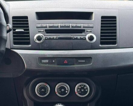 Серый Мицубиси Лансер, объемом двигателя 2 л и пробегом 207 тыс. км за 5800 $, фото 17 на Automoto.ua