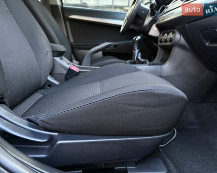 Міцубісі Lancer 2007 у Житомирі на Automoto.ua Сірий Міцубісі Lancer, об'ємом двигуна 1.5 л та пробігом 195 тис. км за 5700 $, фото 40 на Automoto.ua