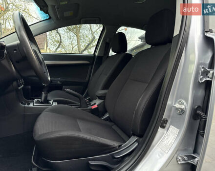 Міцубісі Lancer 2007 у Житомирі на Automoto.ua Сірий Міцубісі Lancer, об'ємом двигуна 1.5 л та пробігом 195 тис. км за 5700 $, фото 32 на Automoto.ua