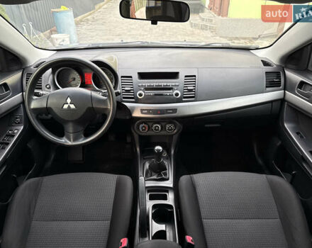 Міцубісі Lancer 2007 у Житомирі на Automoto.ua Сірий Міцубісі Lancer, об'ємом двигуна 1.5 л та пробігом 195 тис. км за 5700 $, фото 5 на Automoto.ua