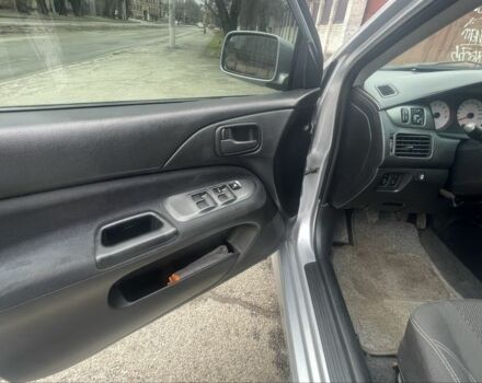 Сірий Міцубісі Lancer, об'ємом двигуна 1.6 л та пробігом 200 тис. км за 4200 $, фото 4 на Automoto.ua