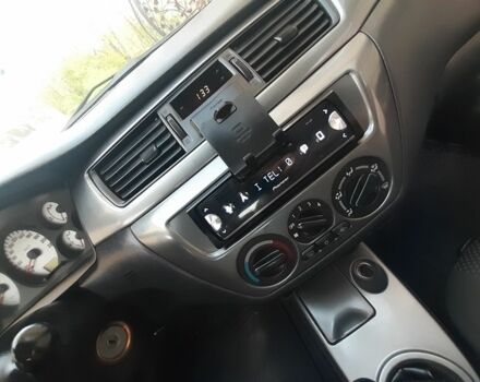 Сірий Міцубісі Lancer, об'ємом двигуна 1.5 л та пробігом 176 тис. км за 2850 $, фото 3 на Automoto.ua