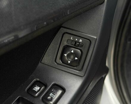 Серый Мицубиси Лансер, объемом двигателя 2 л и пробегом 207 тыс. км за 5800 $, фото 20 на Automoto.ua