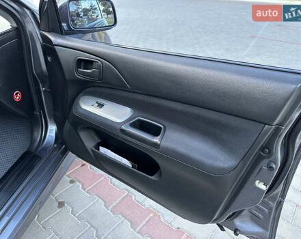 Сірий Міцубісі Lancer, об'ємом двигуна 1.6 л та пробігом 189 тис. км за 6200 $, фото 10 на Automoto.ua