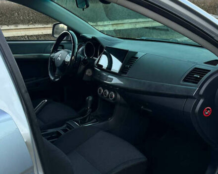 Мицубиси Лансер 2007 в Калуше на Automoto.ua Серый Мицубиси Лансер, объемом двигателя 2 л и пробегом 134 тыс. км за 8950 $, фото 5 на Automoto.ua