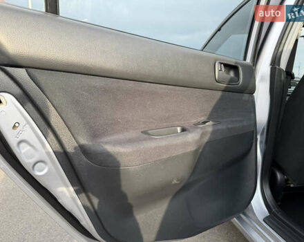 Серый Мицубиси Лансер, объемом двигателя 1.3 л и пробегом 160 тыс. км за 5555 $, фото 53 на Automoto.ua