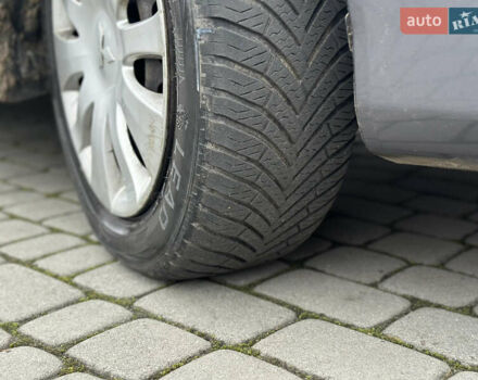 Сірий Міцубісі Lancer, об'ємом двигуна 1.6 л та пробігом 177 тис. км за 2800 $, фото 15 на Automoto.ua